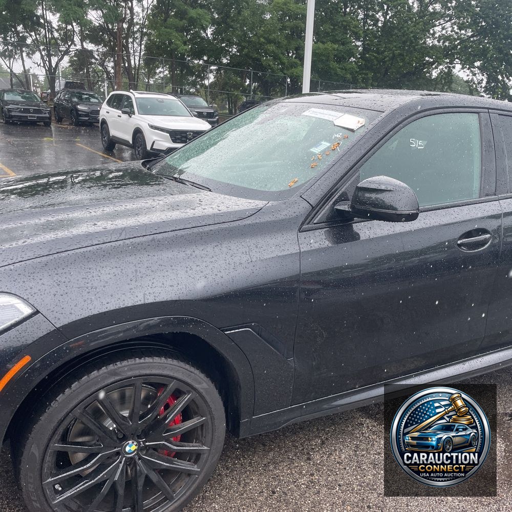 2021 BMW X6 M50i
