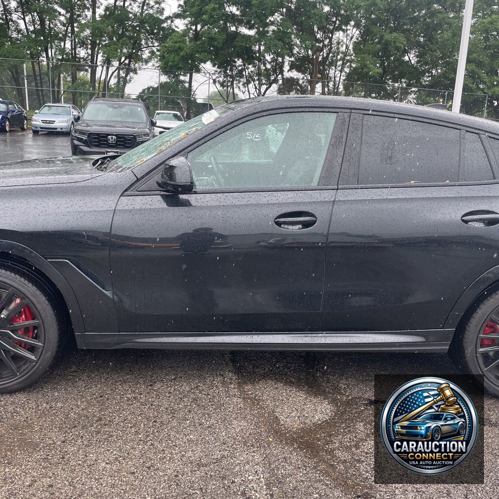 2021 BMW X6 M50i