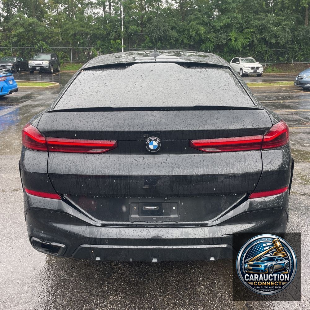2021 BMW X6 M50i