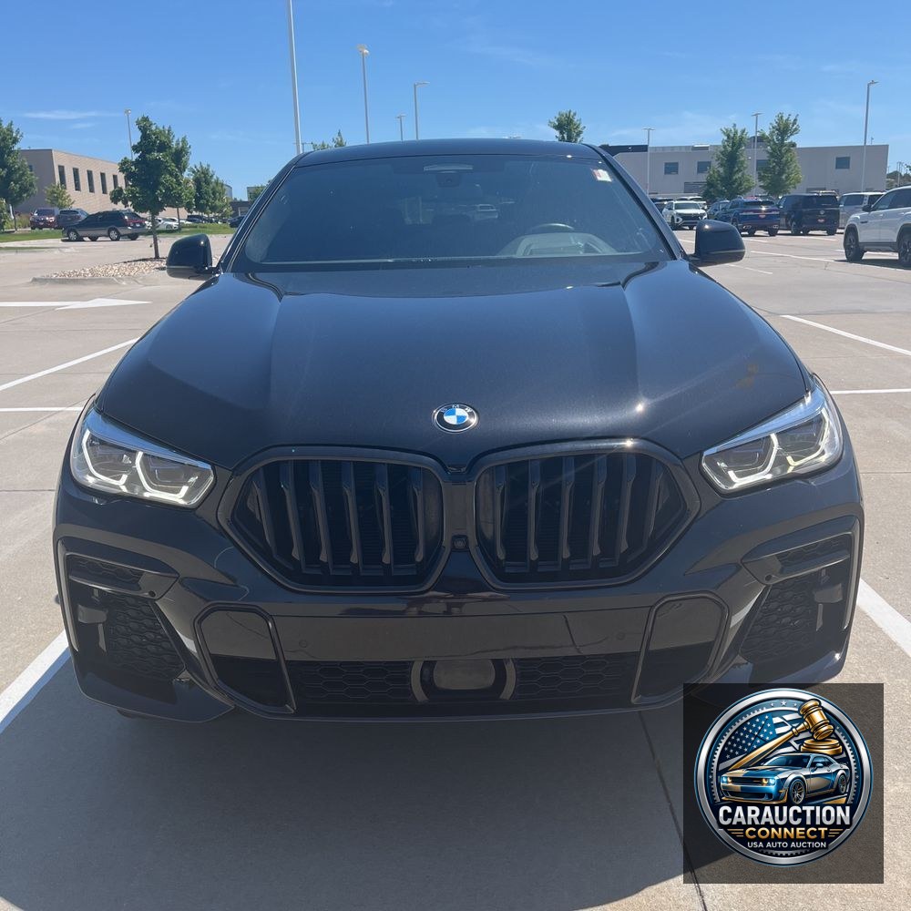 2022 BMW X6 M50i