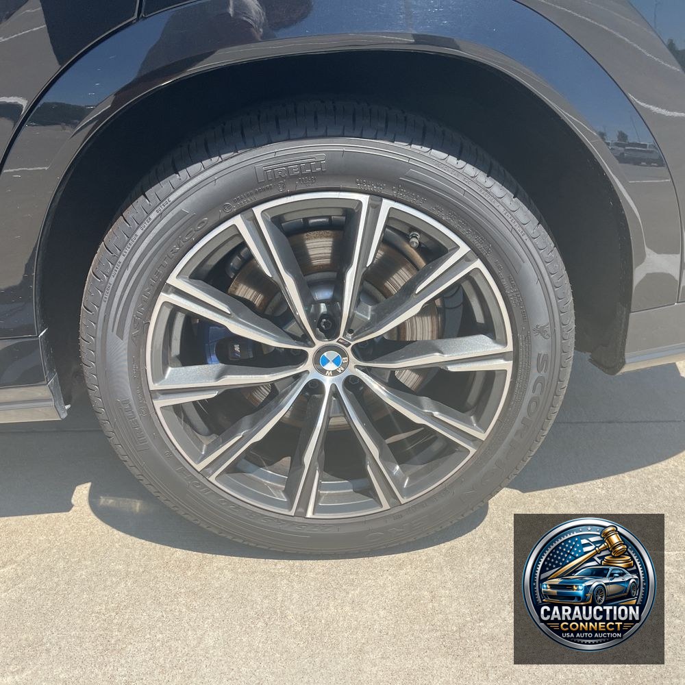 2022 BMW X6 M50i
