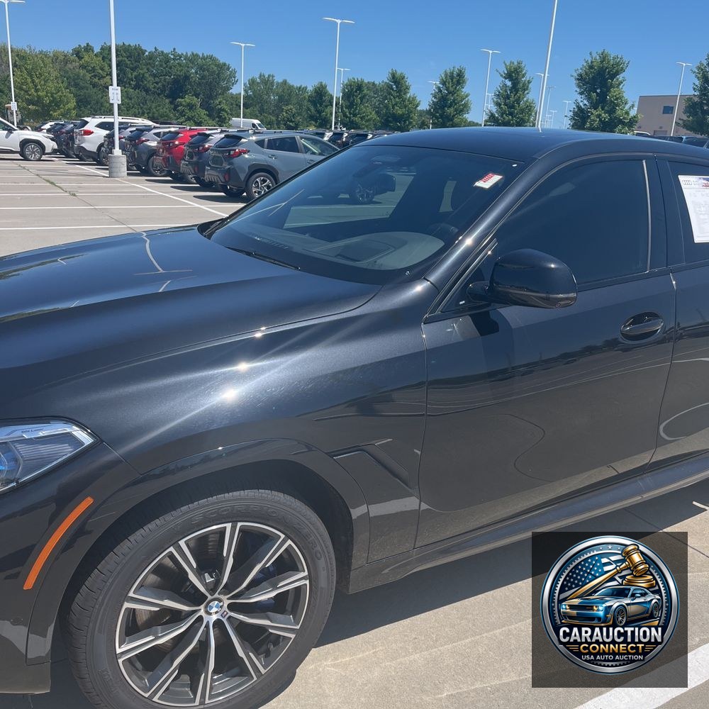 2022 BMW X6 M50i