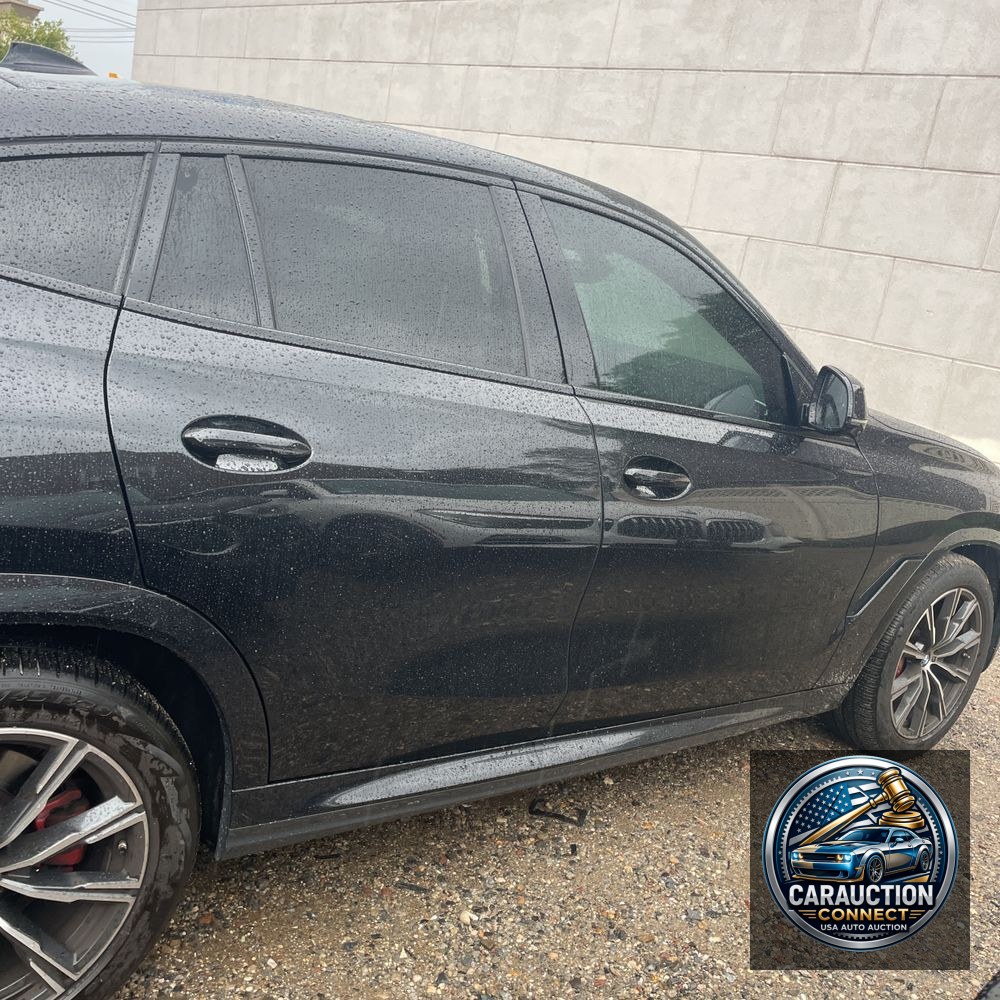 2023 BMW X6 M50i