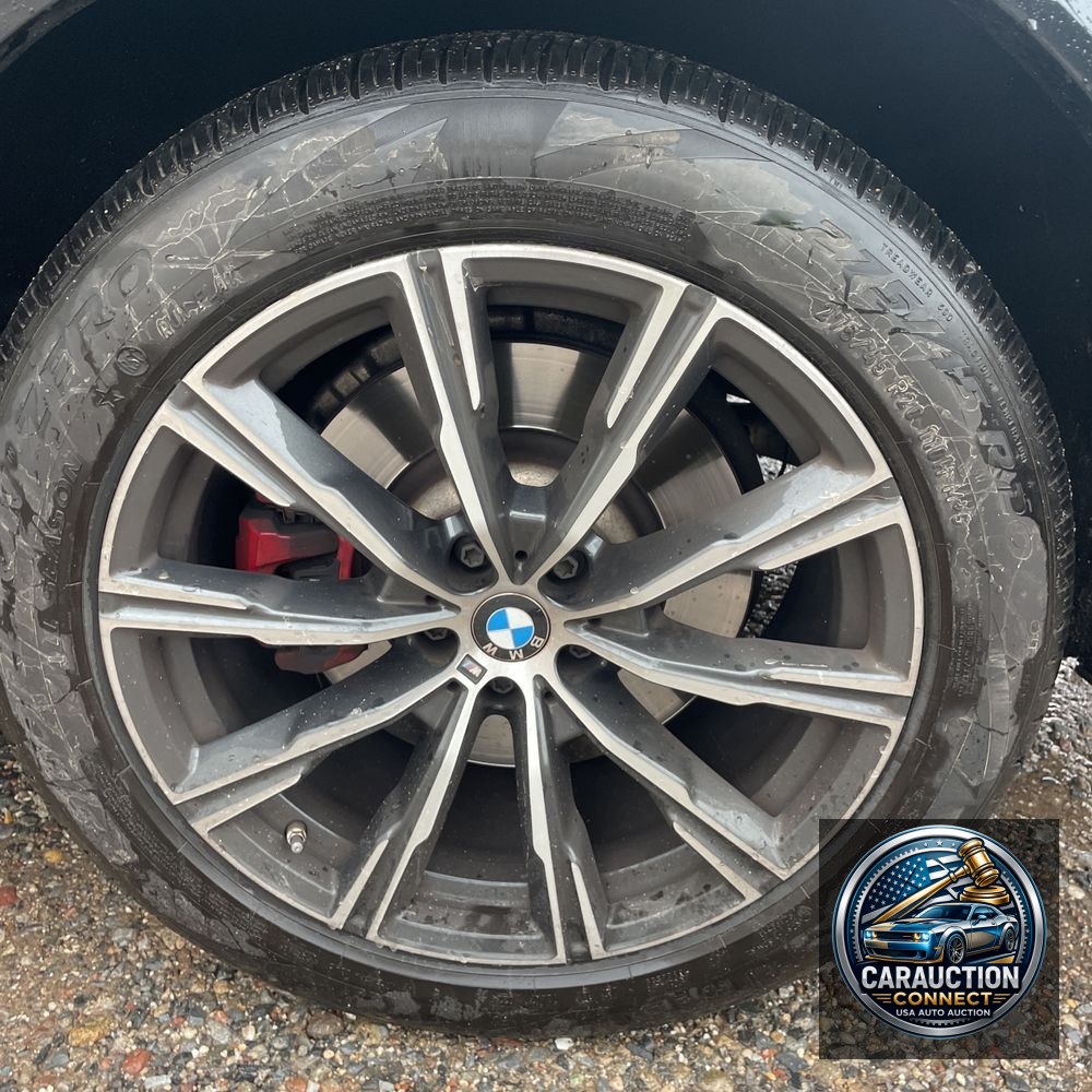 2023 BMW X6 M50i