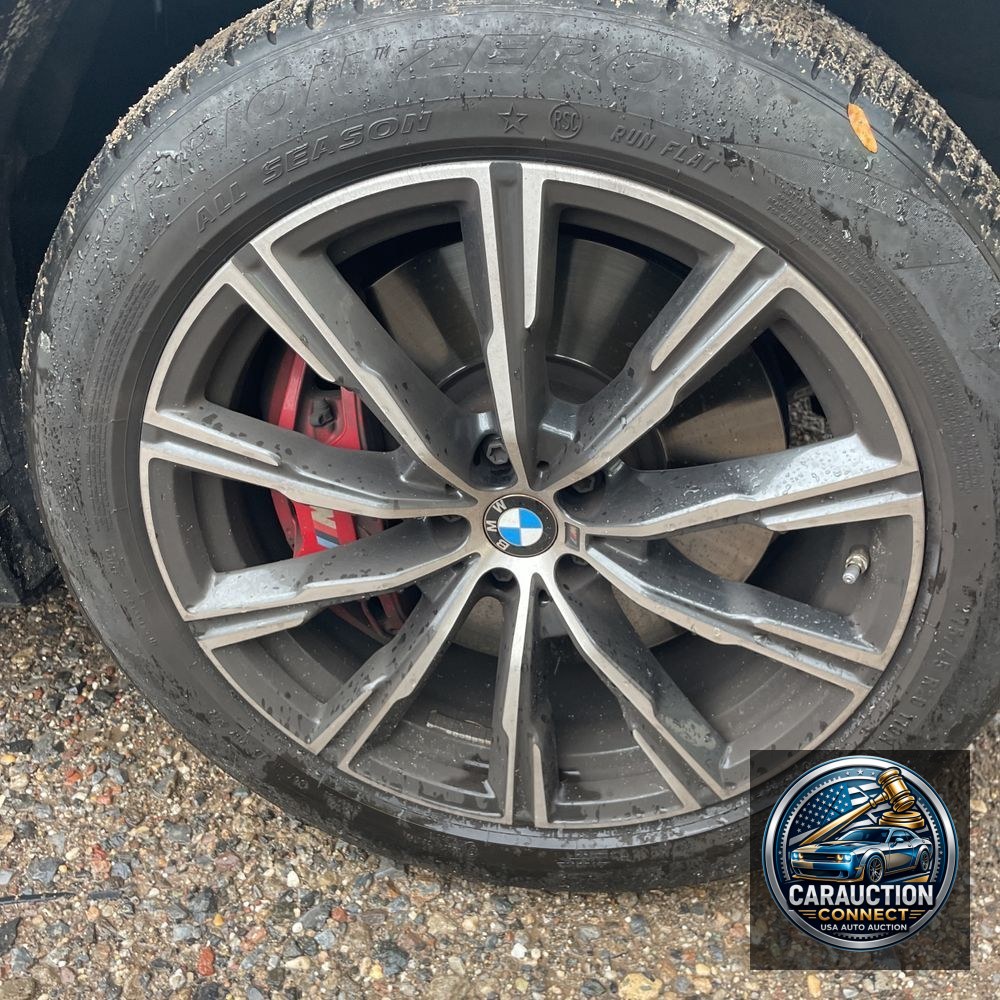 2023 BMW X6 M50i