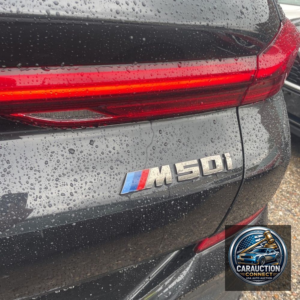 2023 BMW X6 M50i