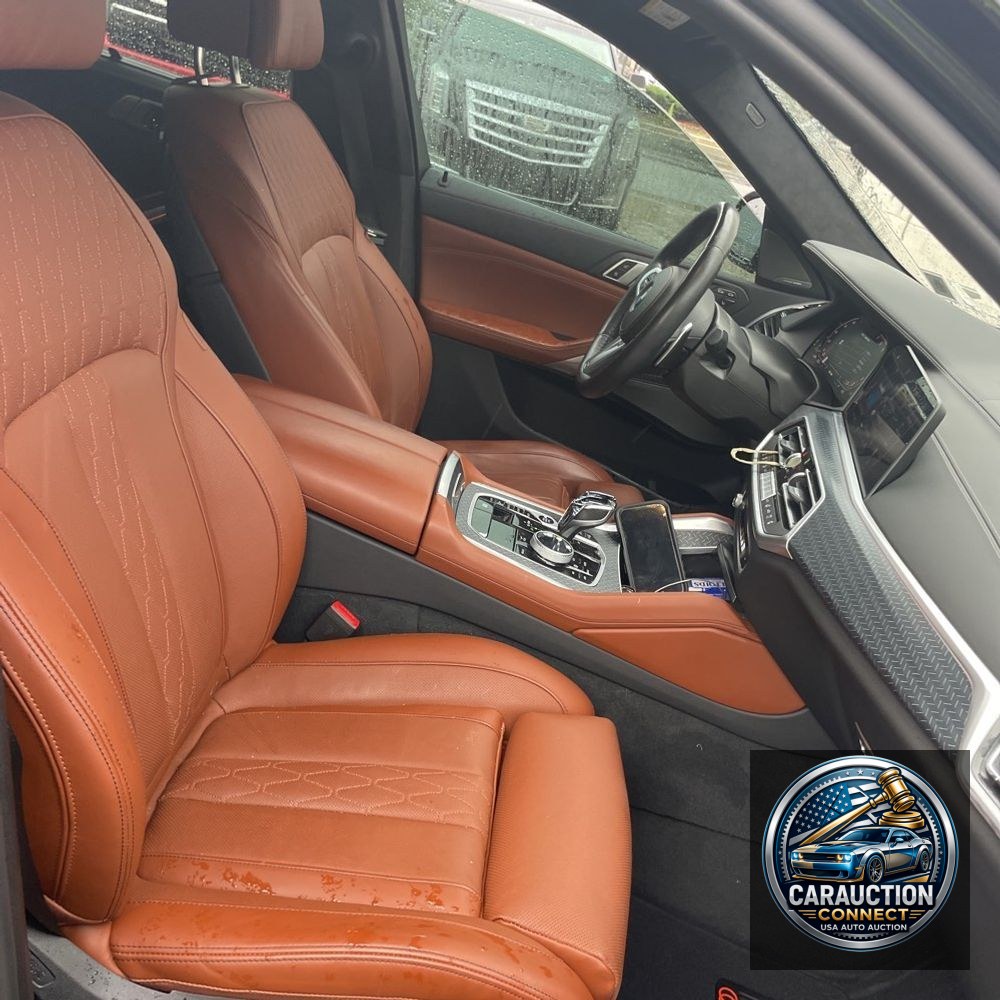 2023 BMW X6 M50i