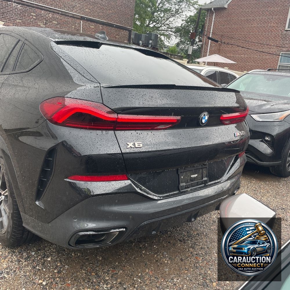 2023 BMW X6 M50i