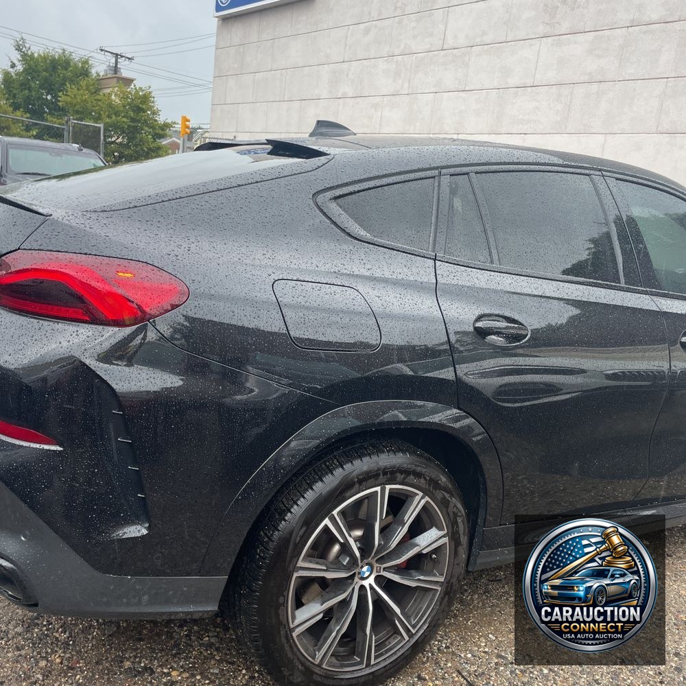 2023 BMW X6 M50i