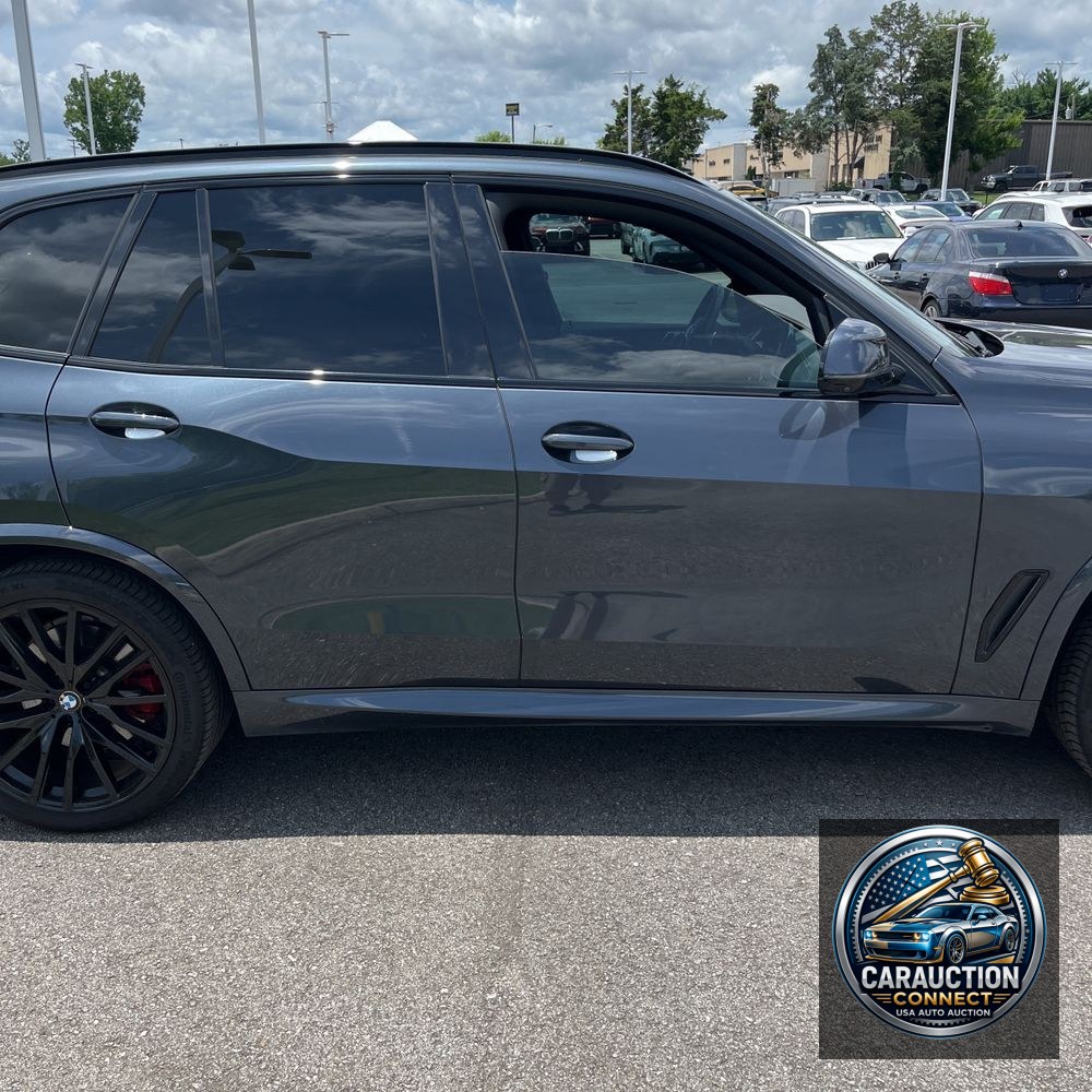 2022 BMW X5 M50i