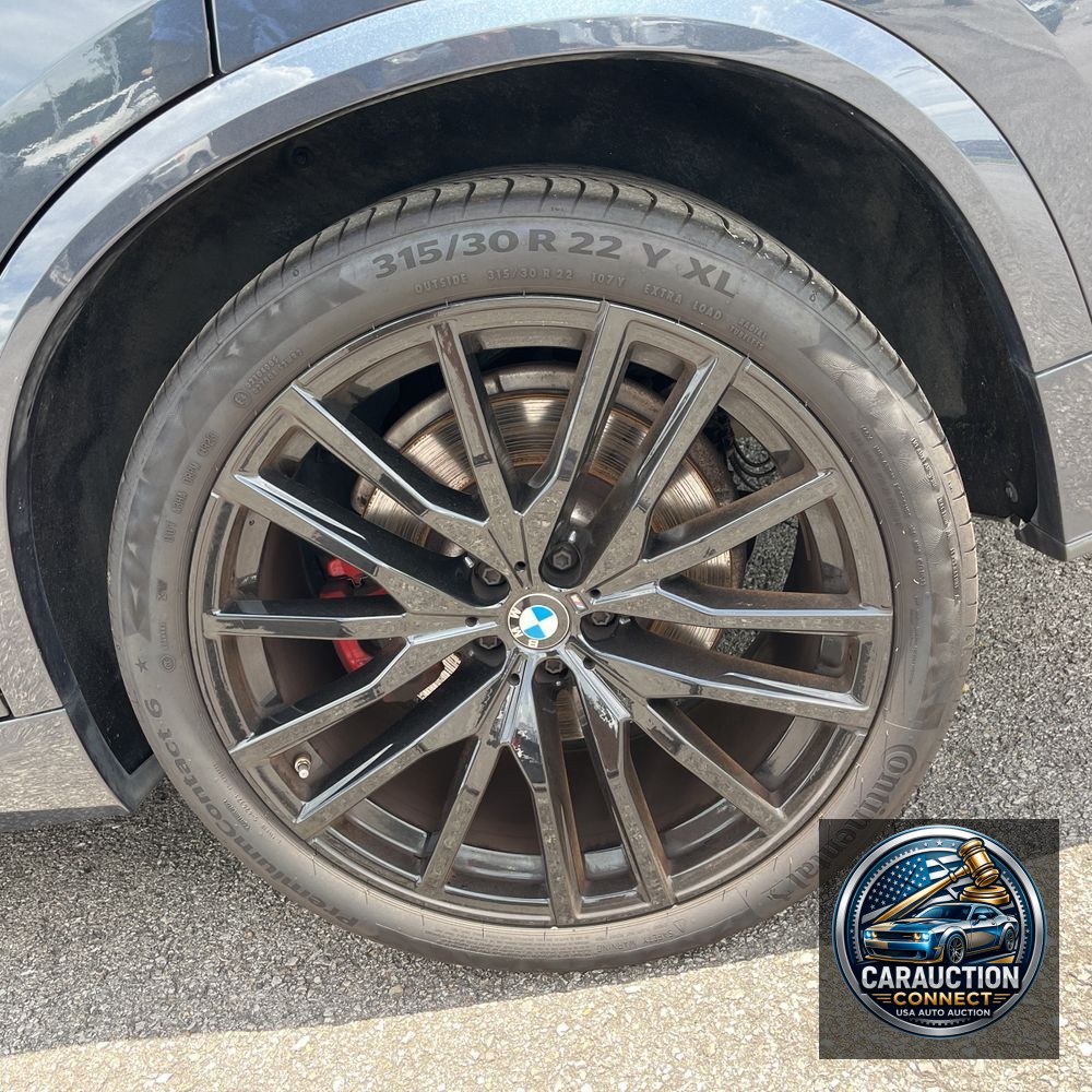 2022 BMW X5 M50i