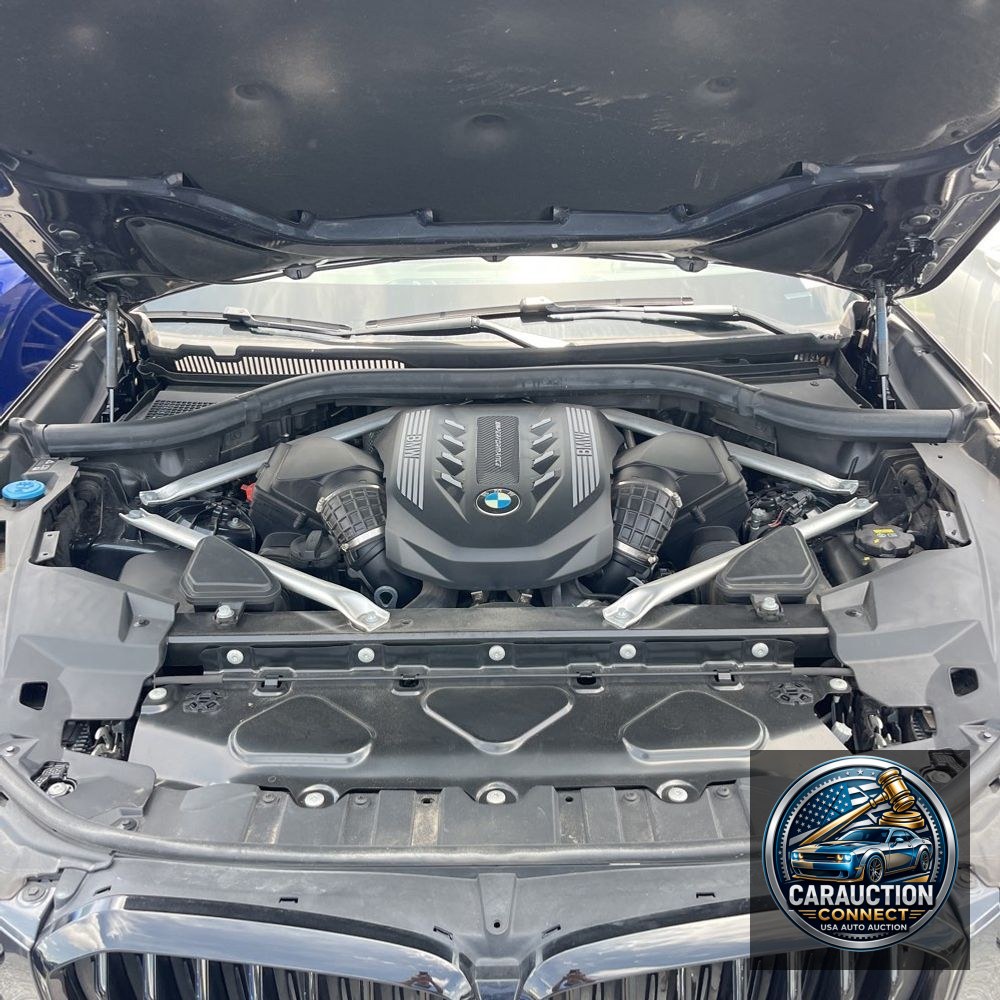 2022 BMW X5 M50i