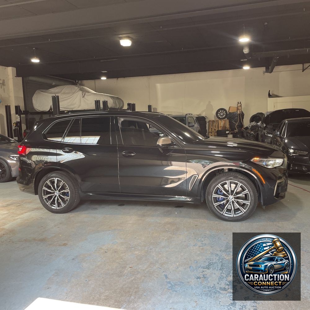 2022 BMW X5 M50i