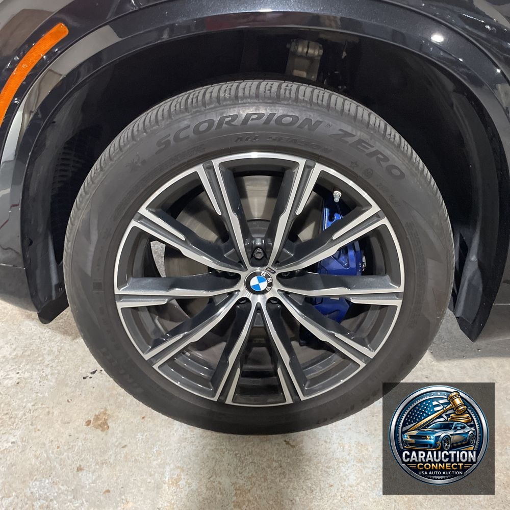 2022 BMW X5 M50i