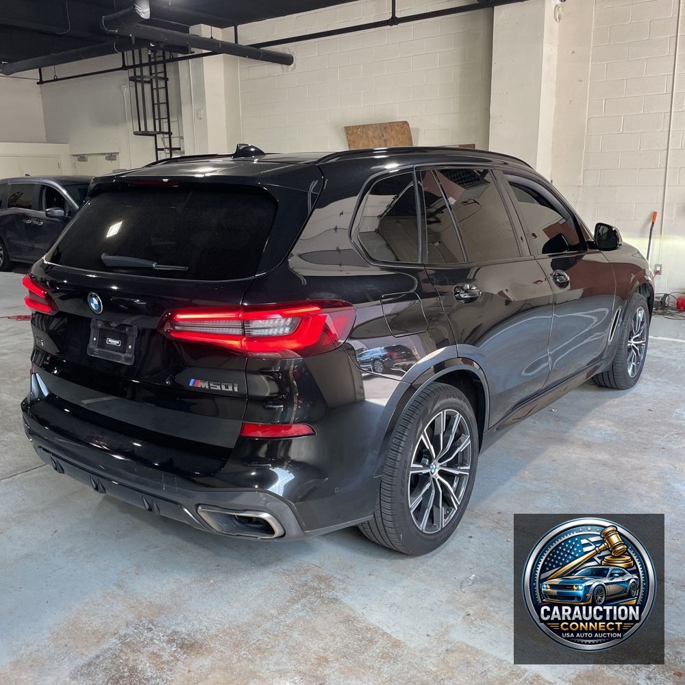 2022 BMW X5 M50i