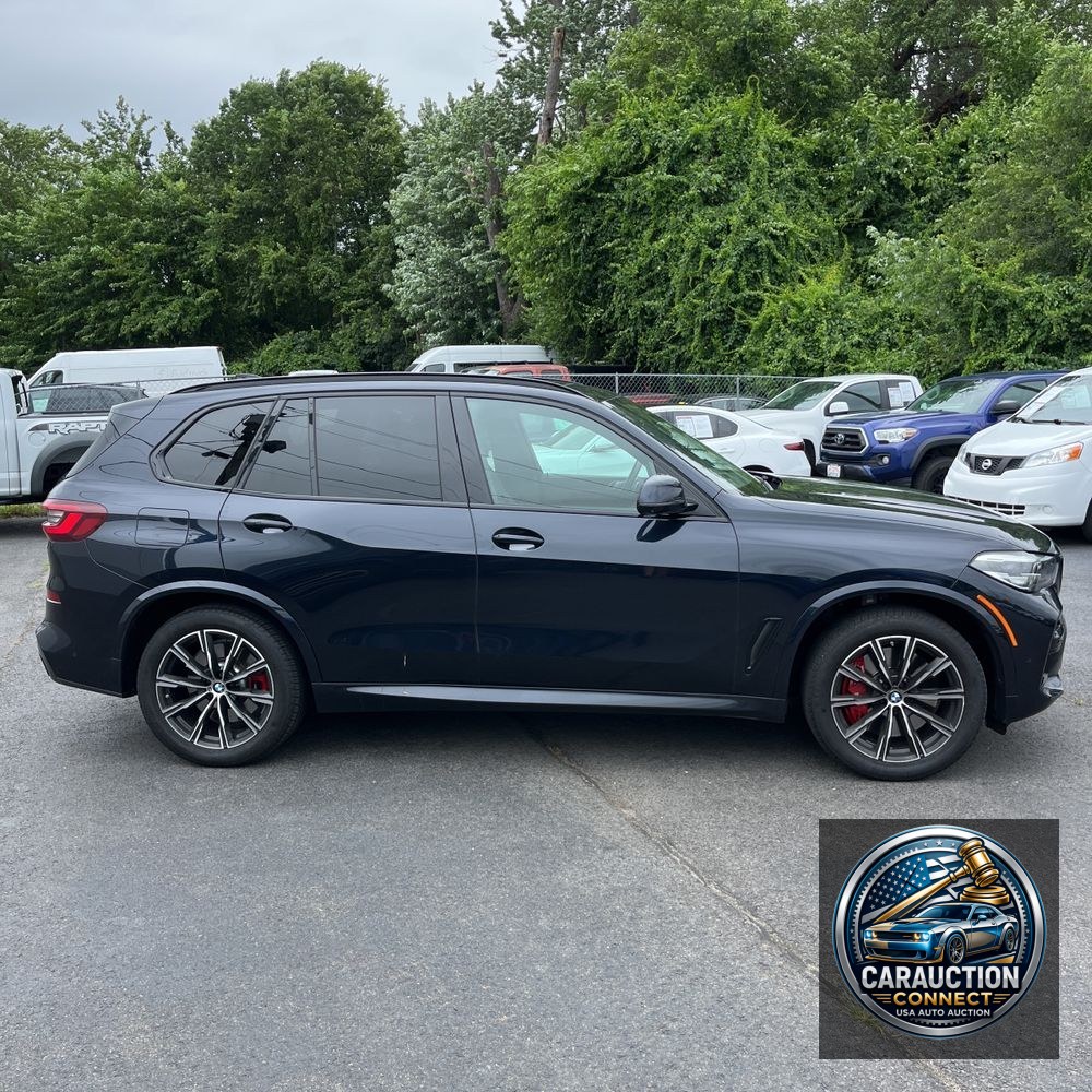 2022 BMW X5 M50i