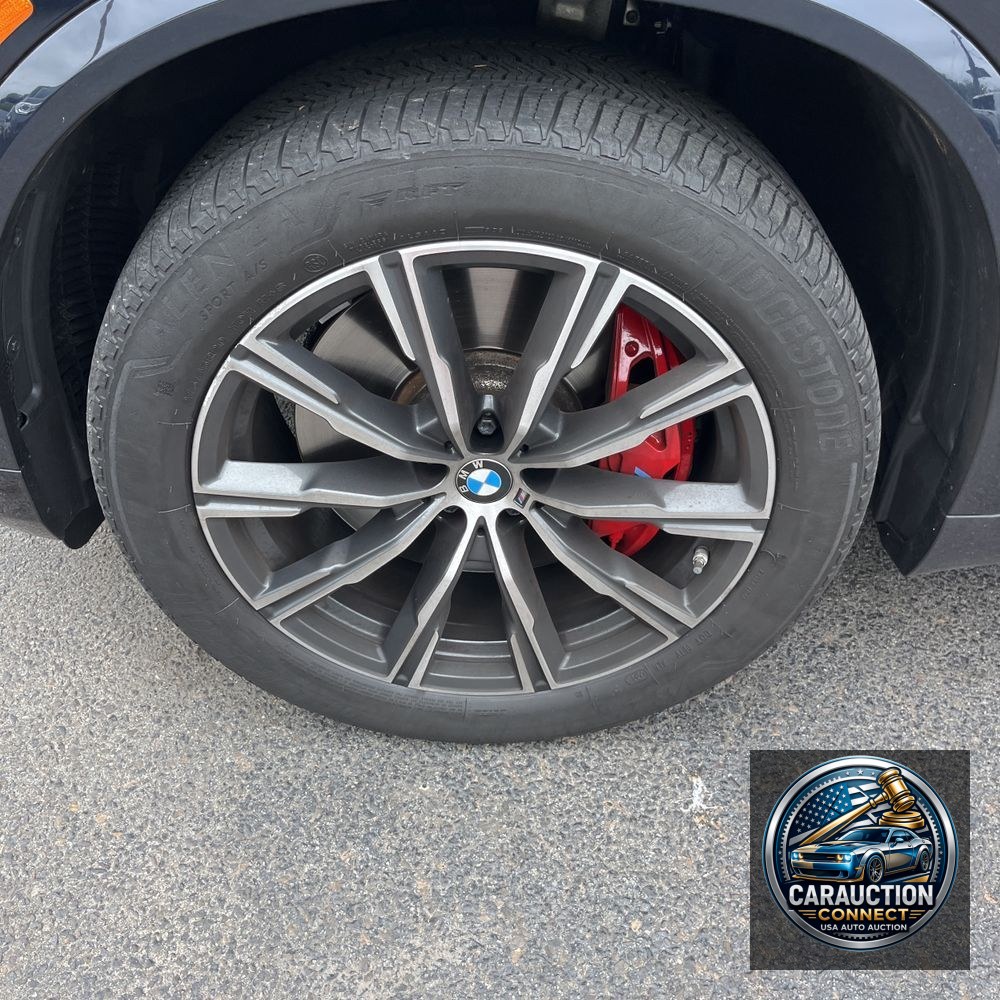 2022 BMW X5 M50i