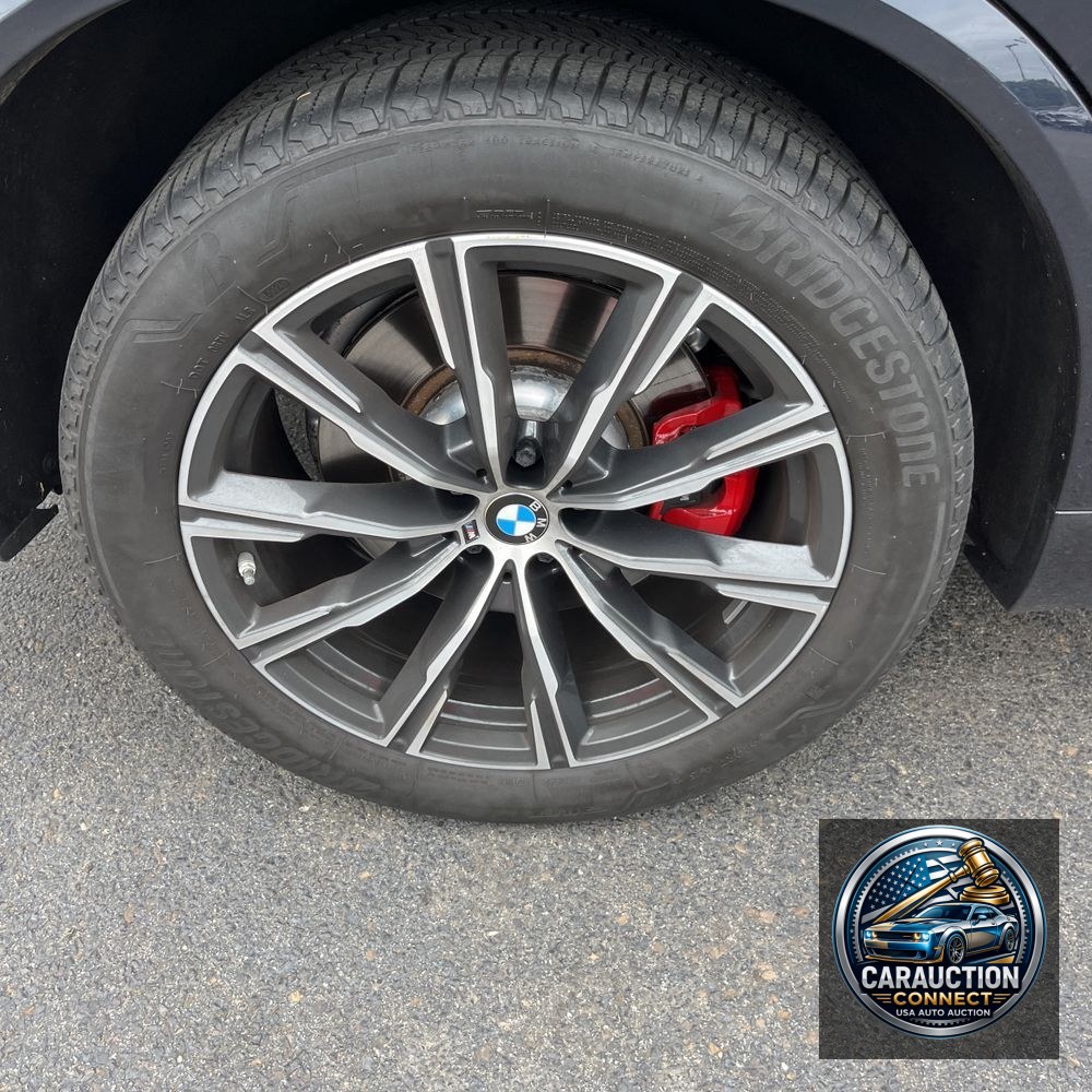 2022 BMW X5 M50i