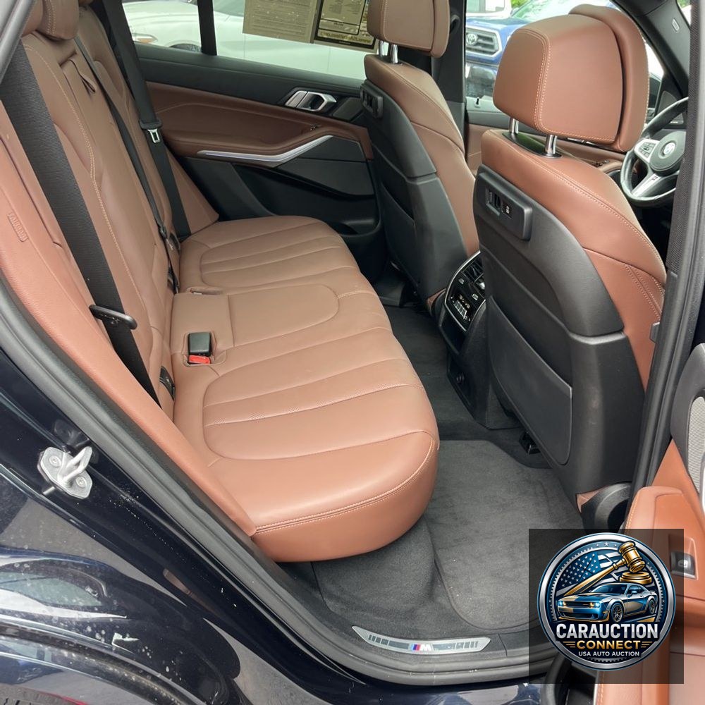 2022 BMW X5 M50i