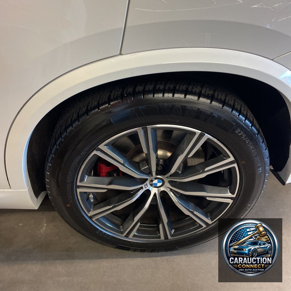 2022 BMW X5 M50i
