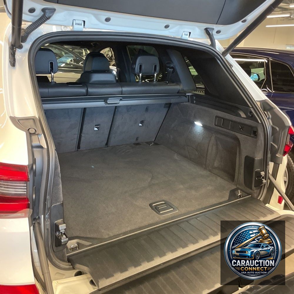 2022 BMW X5 M50i