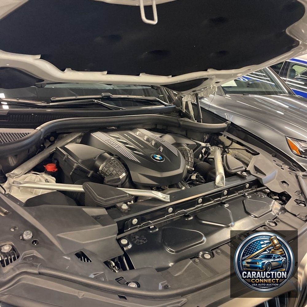 2022 BMW X5 M50i