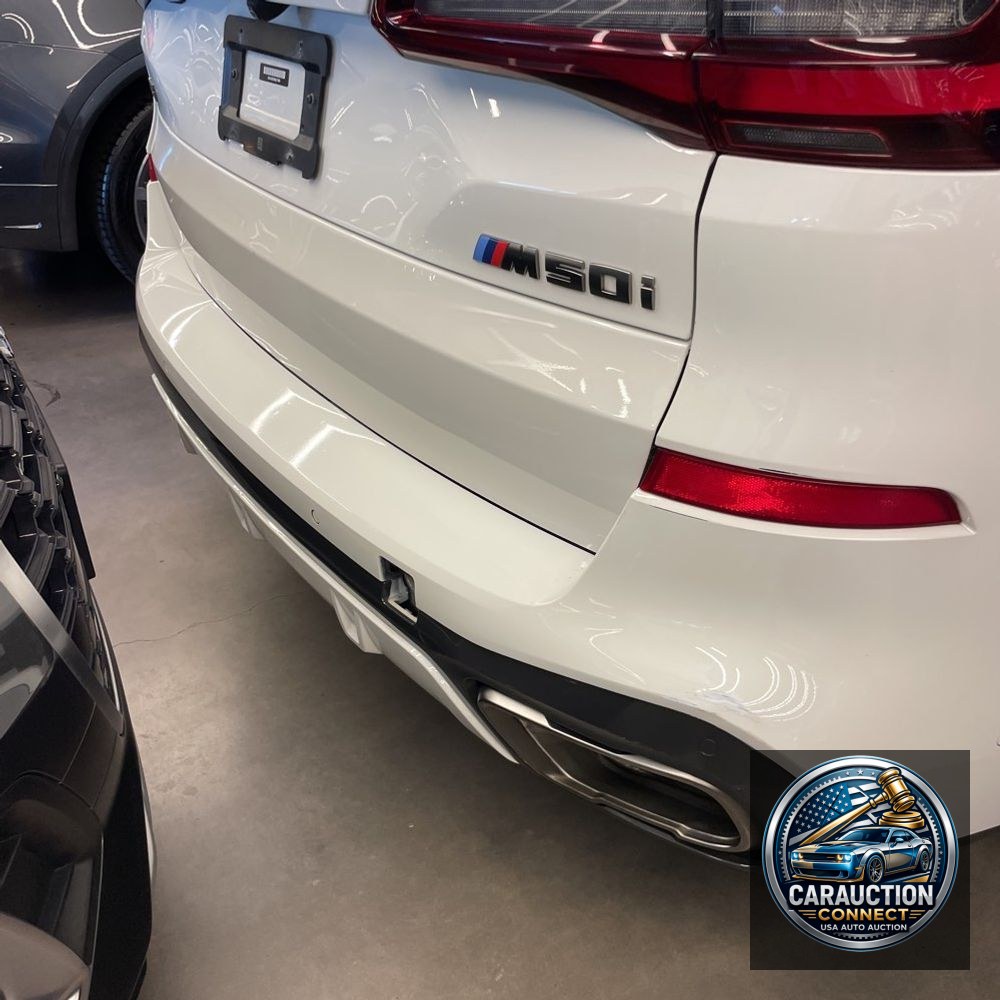 2022 BMW X5 M50i