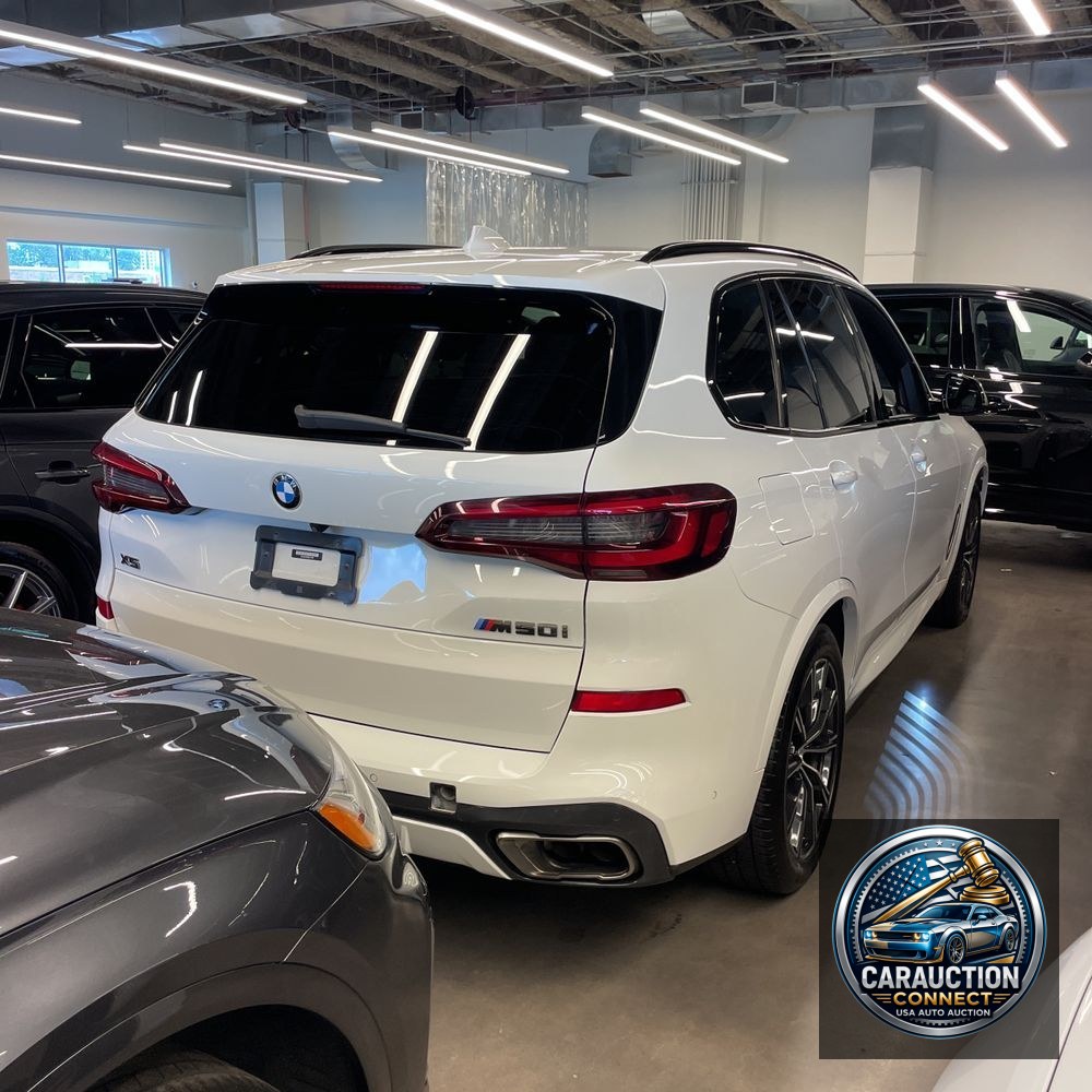 2022 BMW X5 M50i