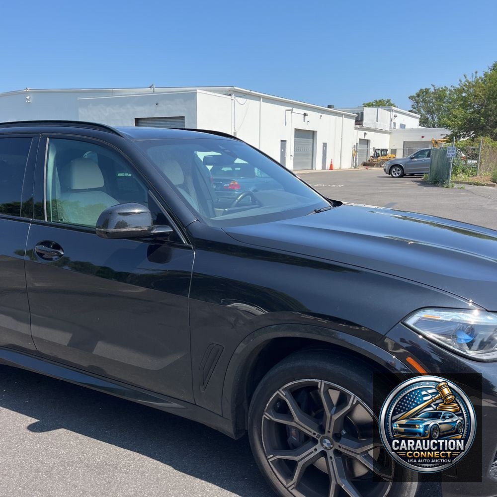2023 BMW X5 M50i