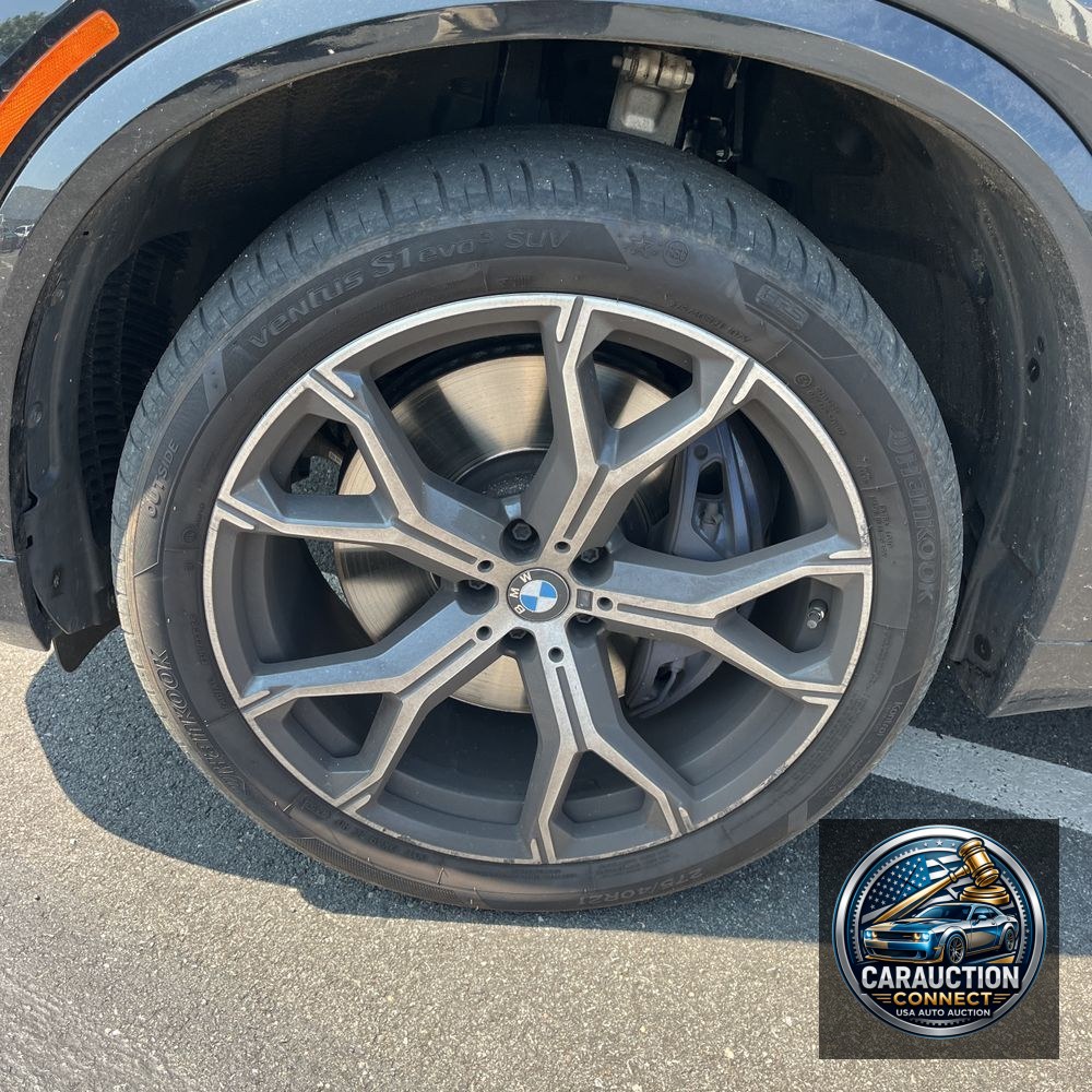 2023 BMW X5 M50i