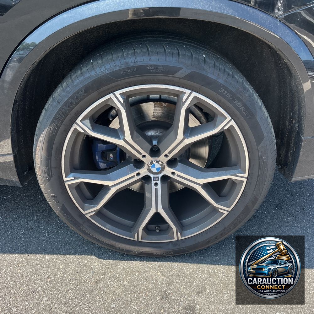 2023 BMW X5 M50i
