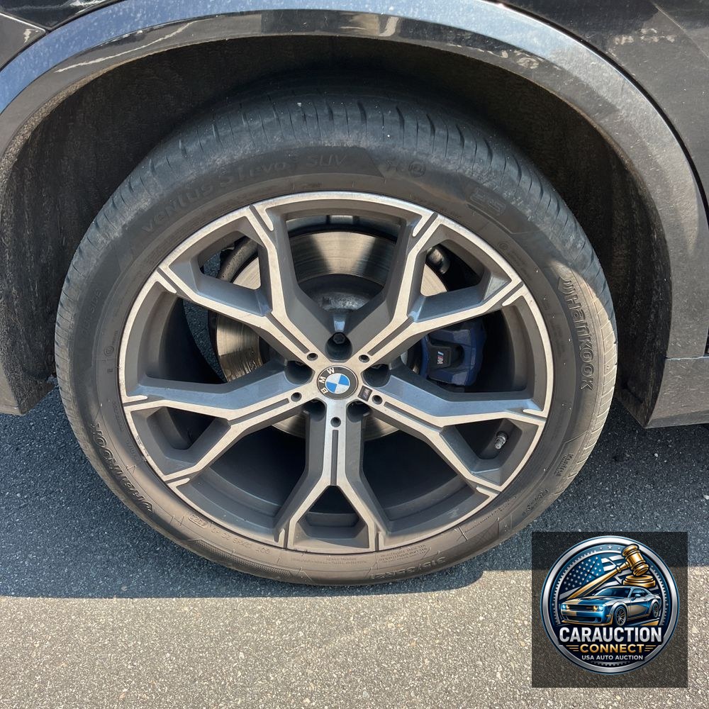 2023 BMW X5 M50i