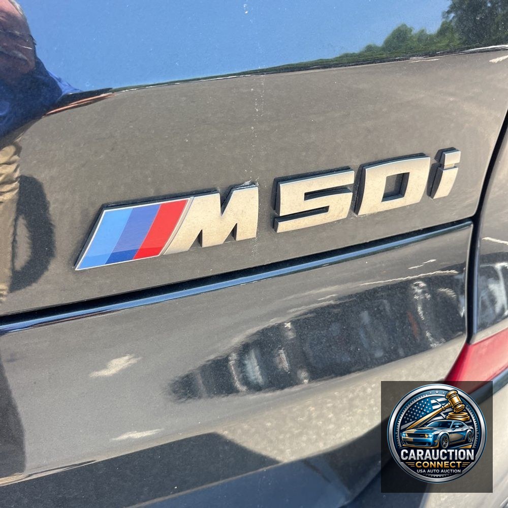 2023 BMW X5 M50i