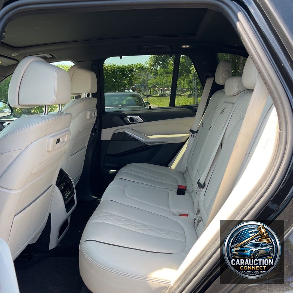 2023 BMW X5 M50i