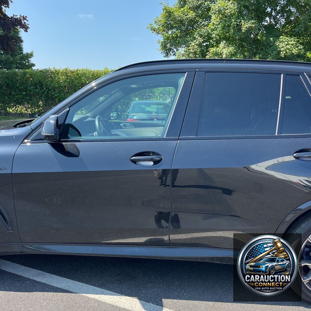 2023 BMW X5 M50i