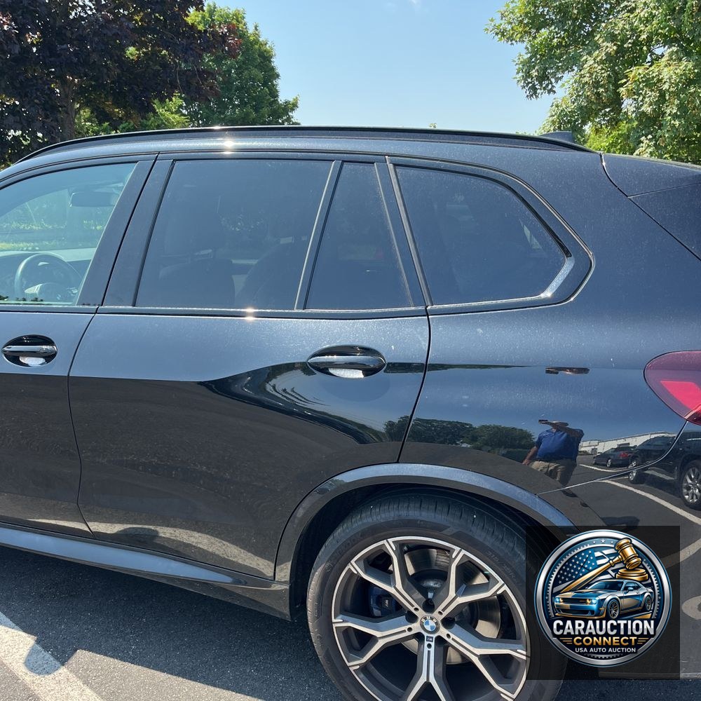 2023 BMW X5 M50i