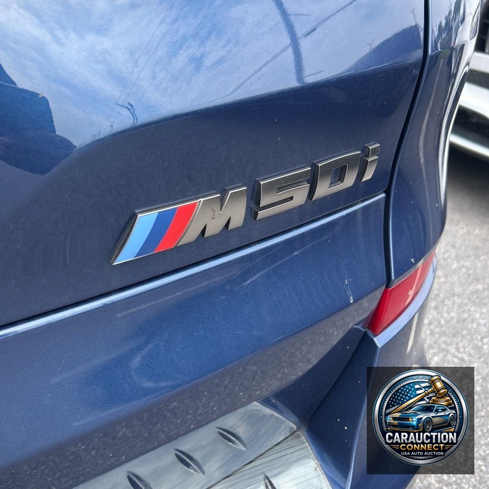 2023 BMW X5 M50i