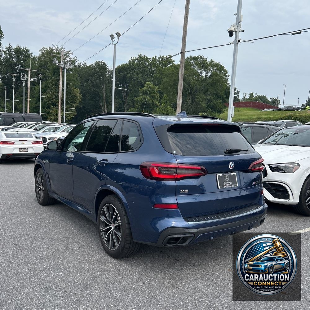 2023 BMW X5 M50i