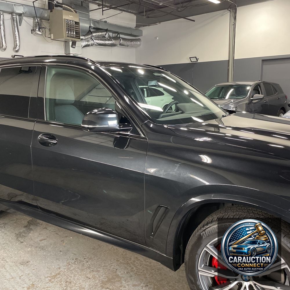 2021 BMW X5 M50i