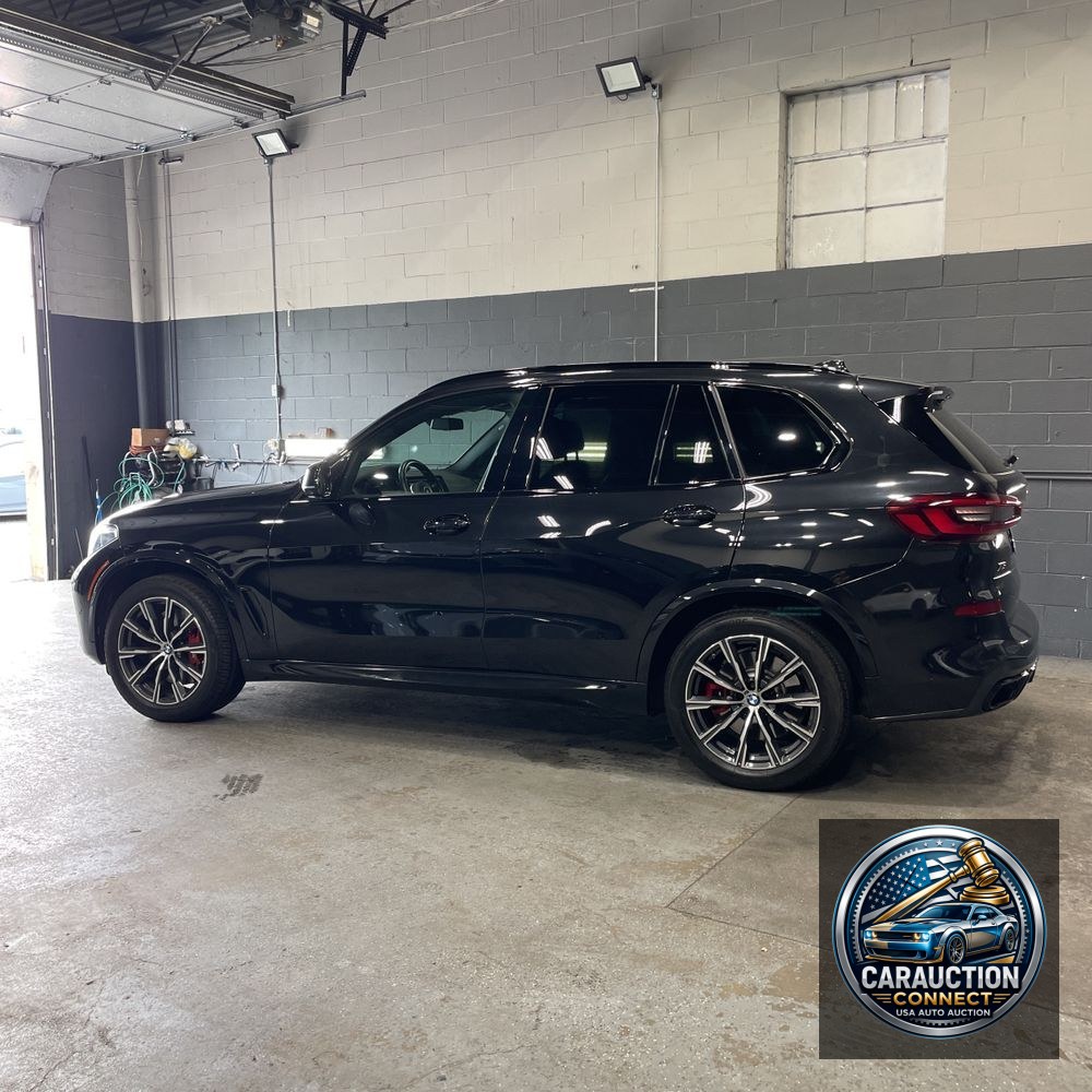 2021 BMW X5 M50i