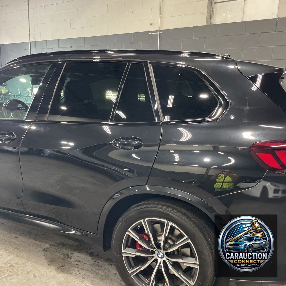 2021 BMW X5 M50i
