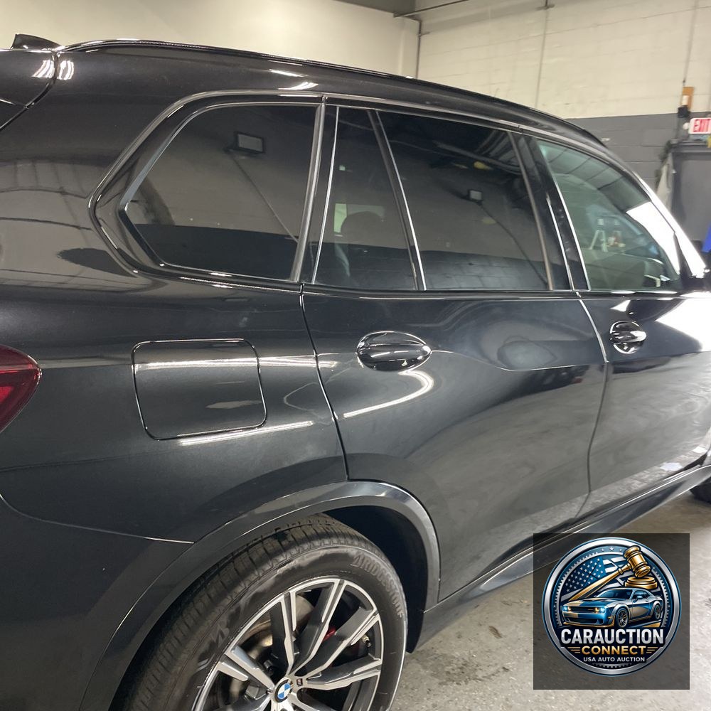 2021 BMW X5 M50i