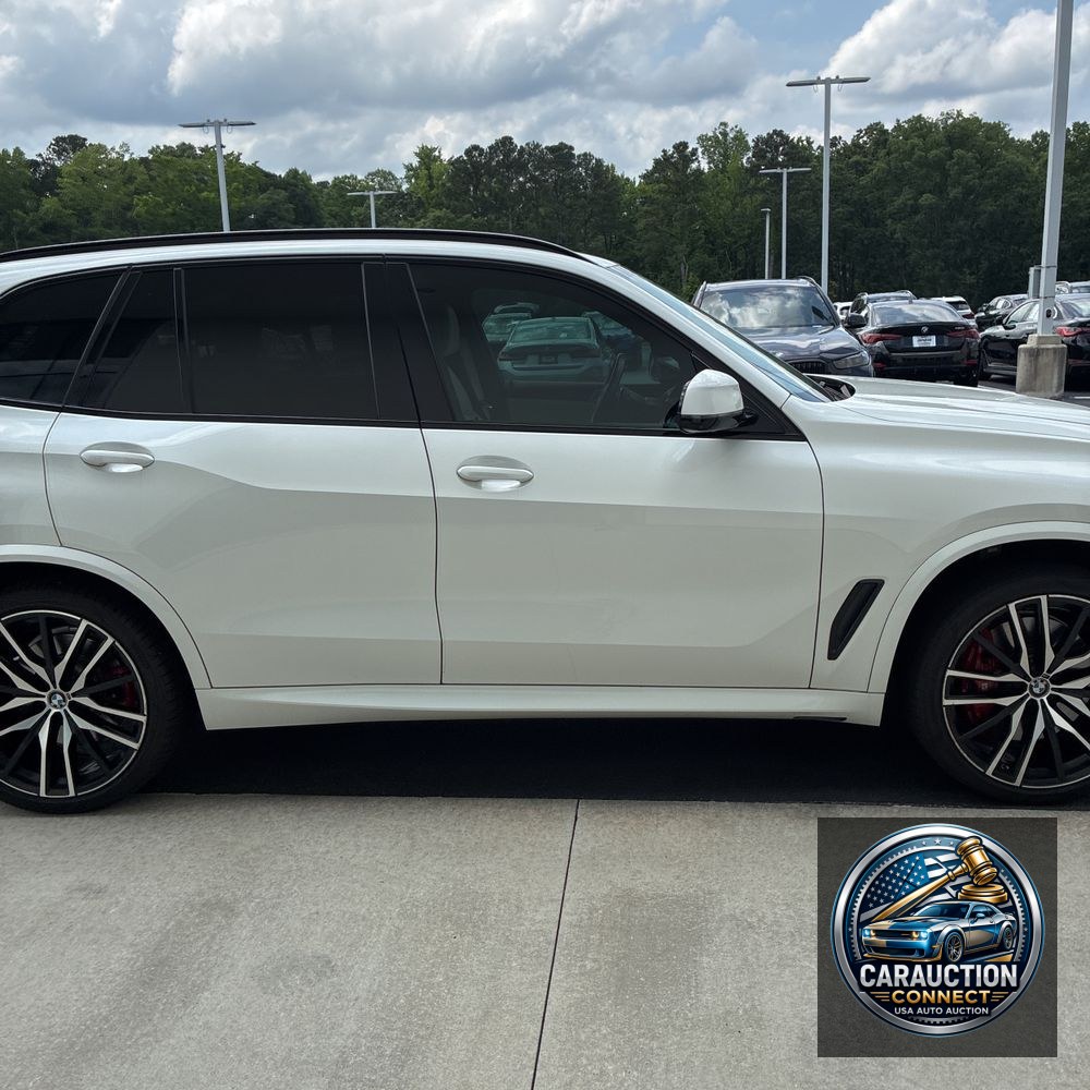 2022 BMW X5 M50i