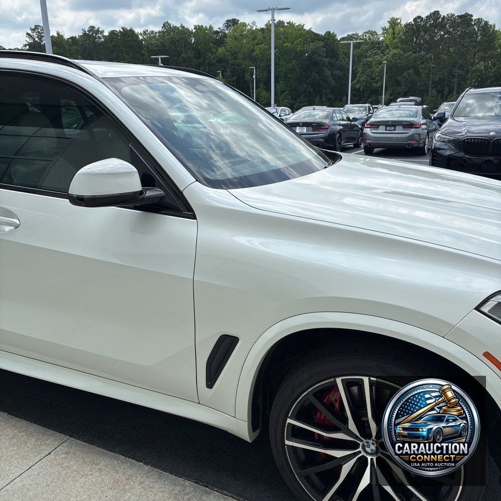 2022 BMW X5 M50i