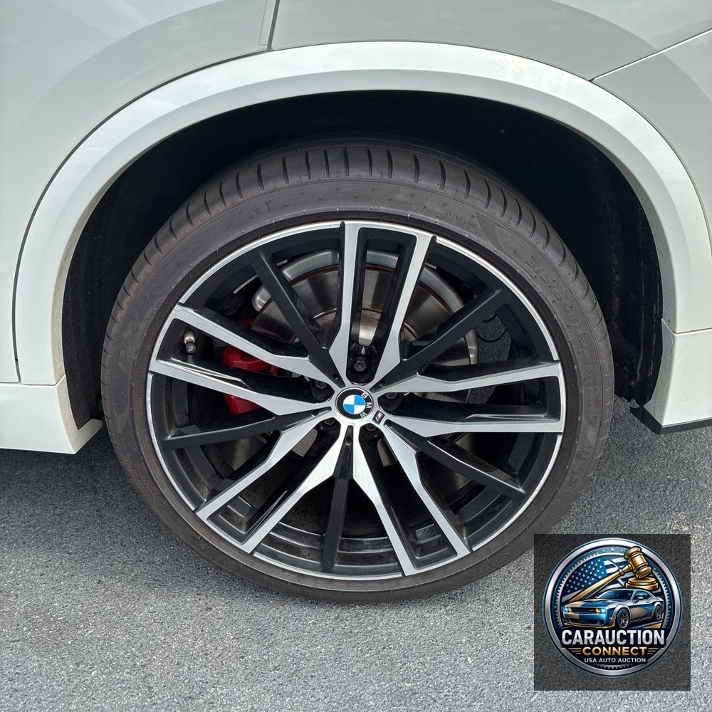 2022 BMW X5 M50i