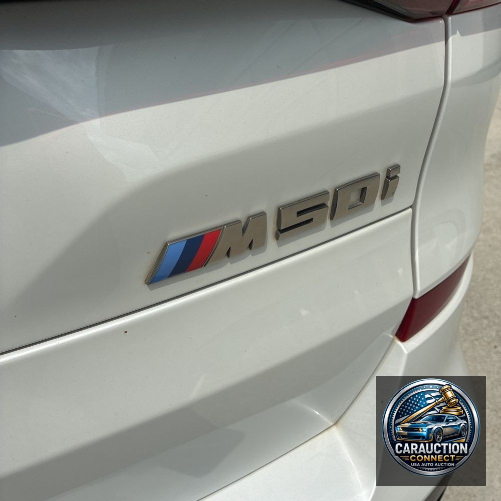 2022 BMW X5 M50i