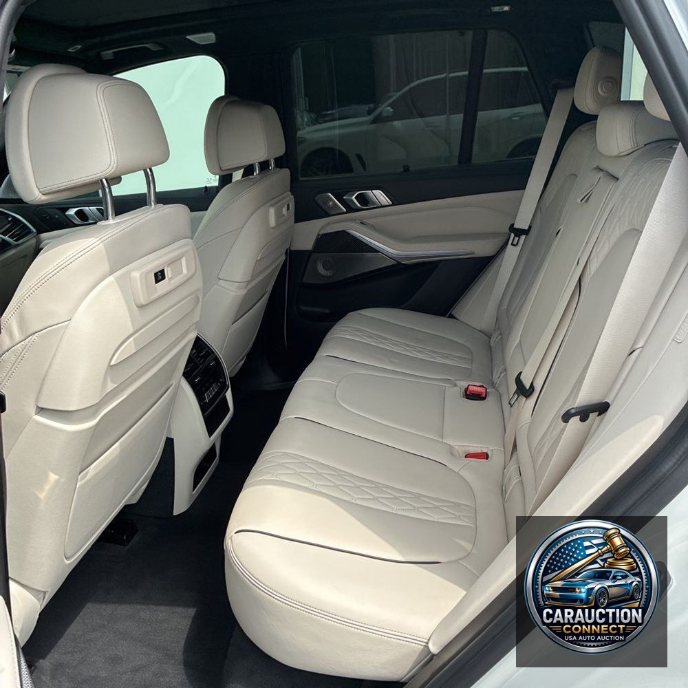 2022 BMW X5 M50i