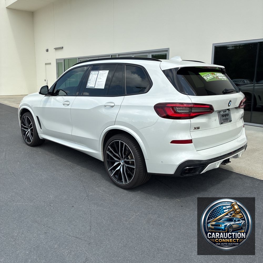 2022 BMW X5 M50i