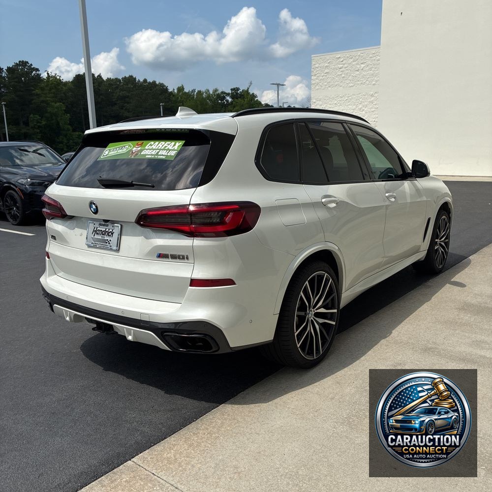 2022 BMW X5 M50i