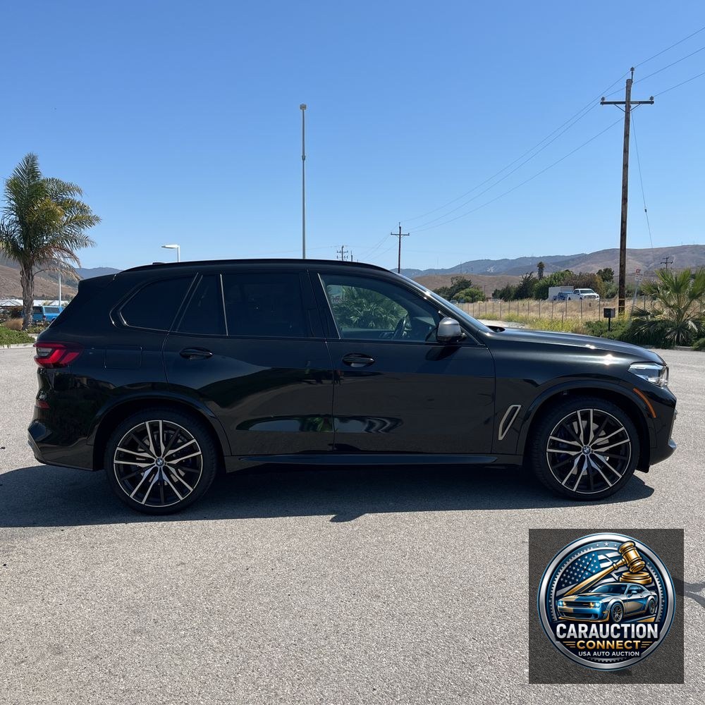 2022 BMW X5 M50i
